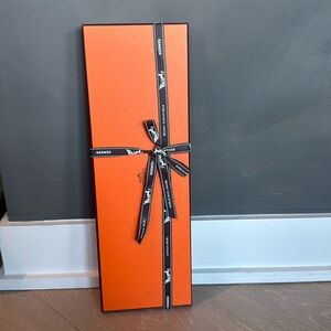 Christmas ribbon Hermes box